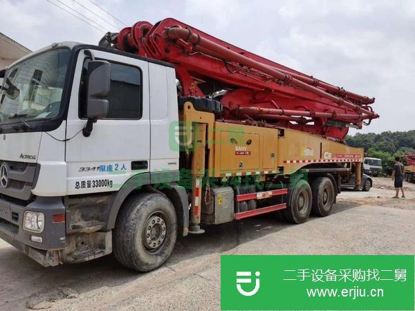 湖南出售三一泵車，奔馳49米底盤
