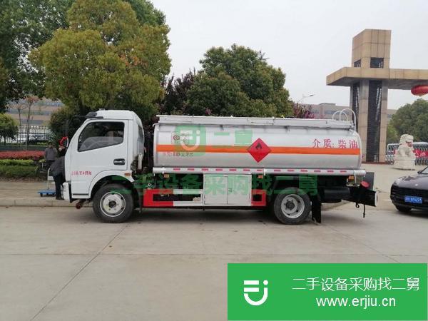 河北出售二手東風多利卡8.09立方加油車