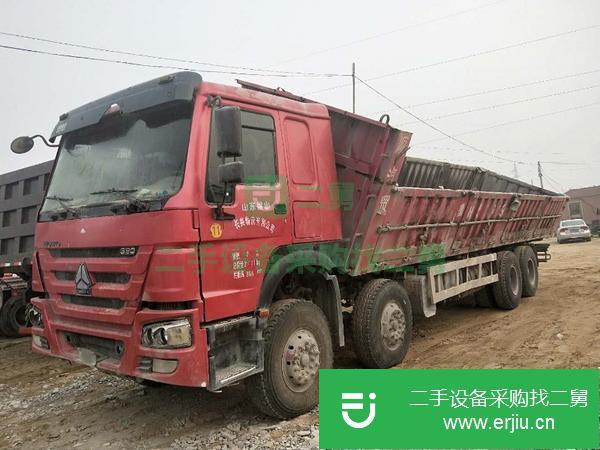 山東出售二手豪沃9.6米側(cè)翻自卸車