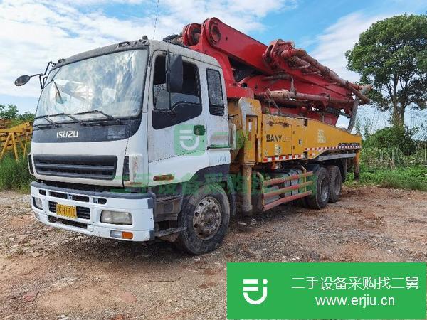 湖南出售二手三一泵車，五十玲40米底盤