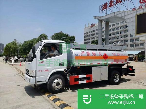 海南出售二手東風(fēng)多利卡油罐車