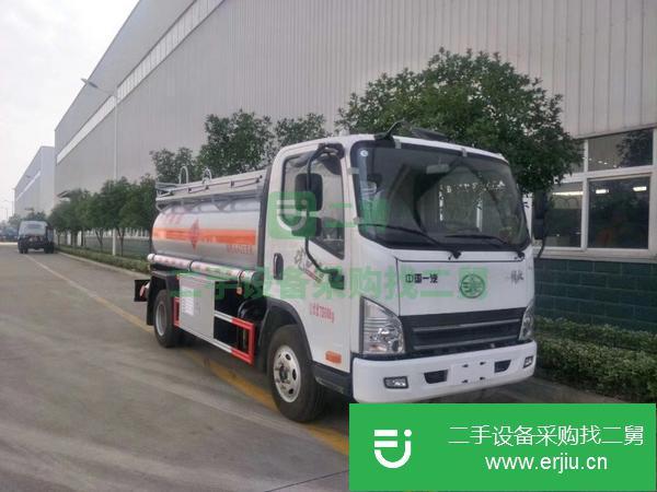 重慶出售二手解放4噸油罐車