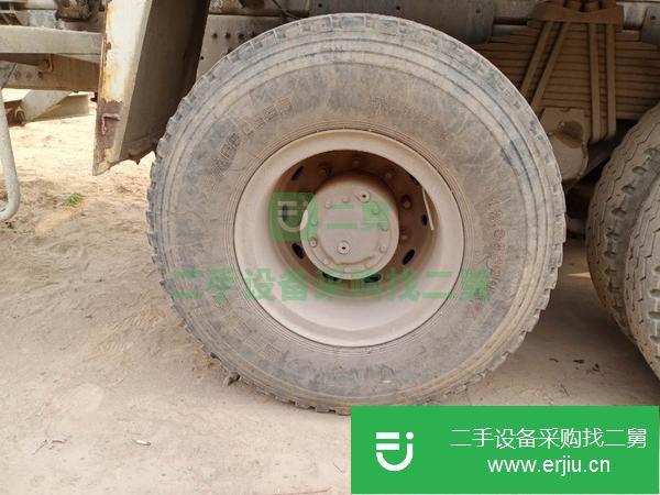 山東出售二手豪沃后八輪攪拌車