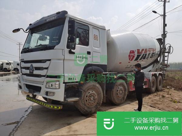 北京出售豪沃?jǐn)嚢柢?chē)，亞特上裝大20拉22。車(chē)況原車(chē)原版