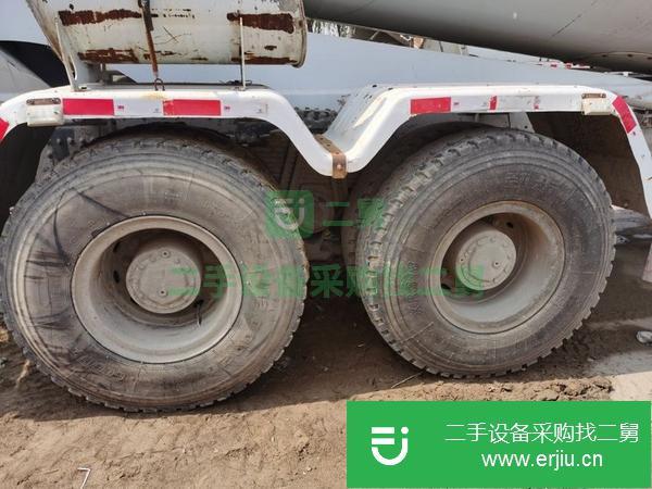 北京出售豪沃?jǐn)嚢柢?chē)，亞特上裝大20拉22。車(chē)況原車(chē)原版