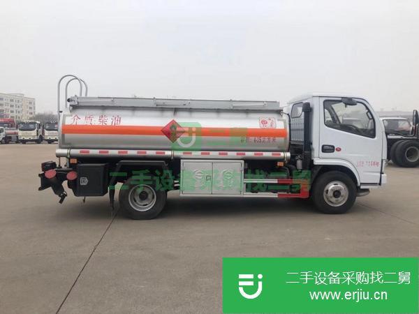 吉林出售二手東風(fēng)多利卡5噸油罐車