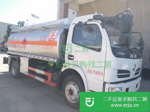 新疆出售二手東風大多利卡9.2方加油車