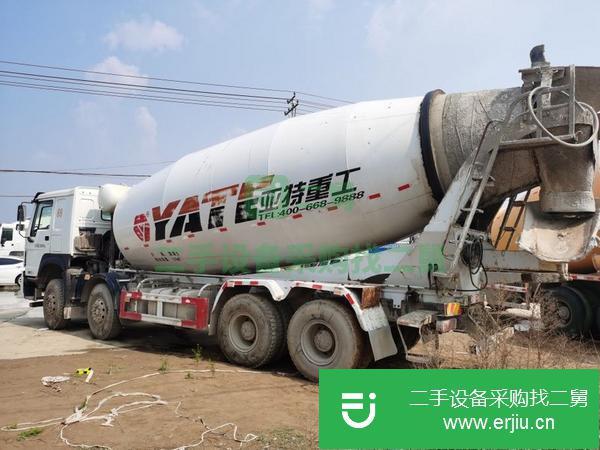 北京出售豪沃?jǐn)嚢柢?chē)，亞特上裝大20拉22。車(chē)況原車(chē)原版