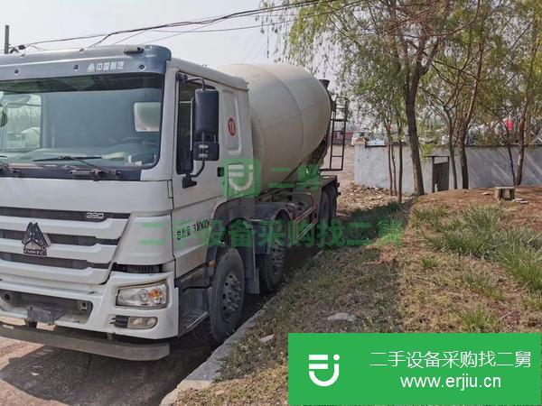 山東出售18年豪沃攪拌車，國五排放，宏達上裝，包提檔過戶