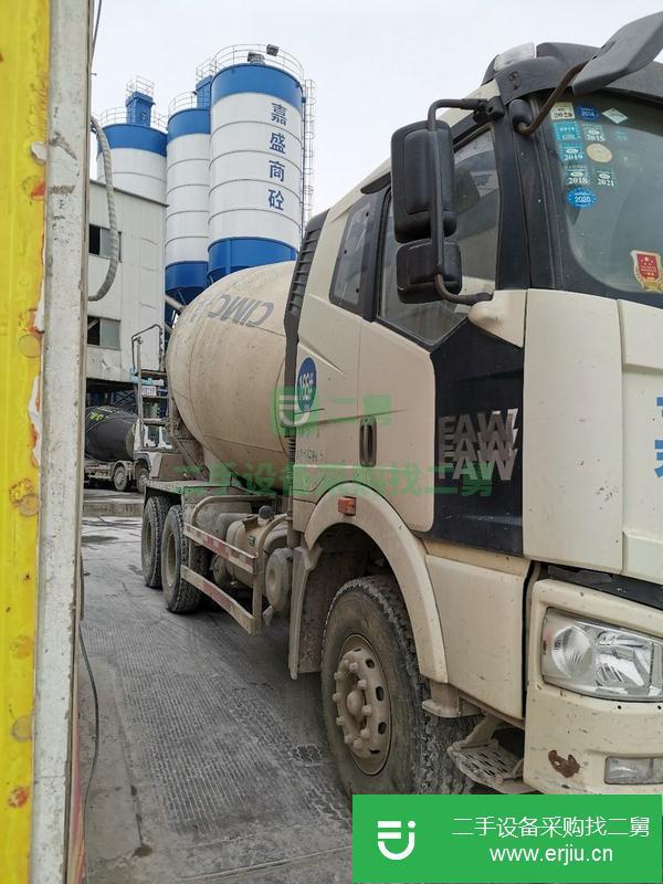 江蘇出售二手解放攪拌車,大12方可裝14方