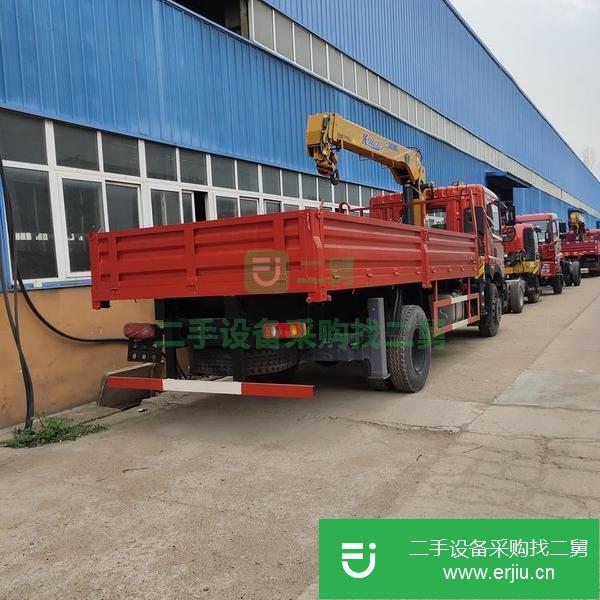 山東出售二手8噸小型隨車吊