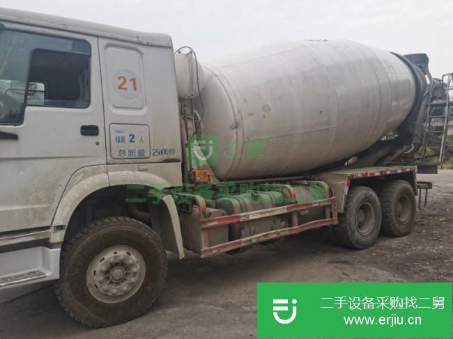 四川出售二手中國重汽攪拌車