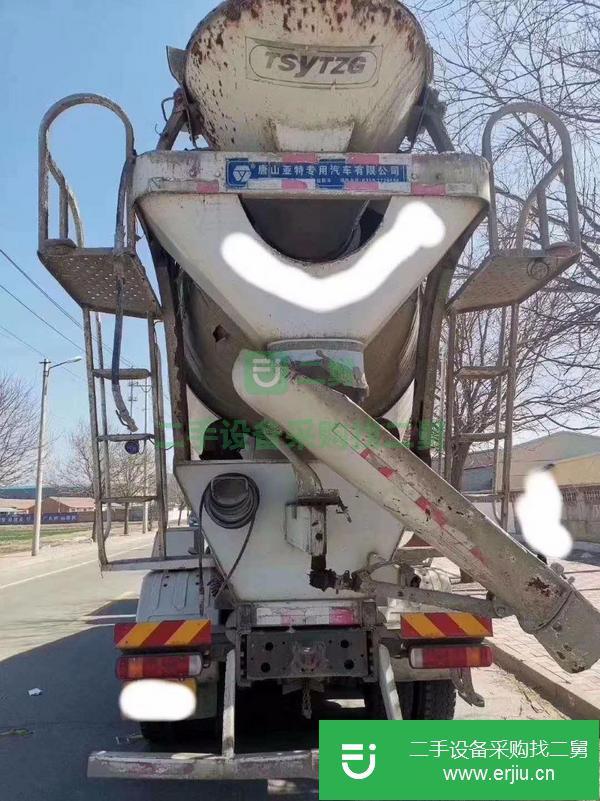 湖北出售二手豪沃亞特22方攪拌車