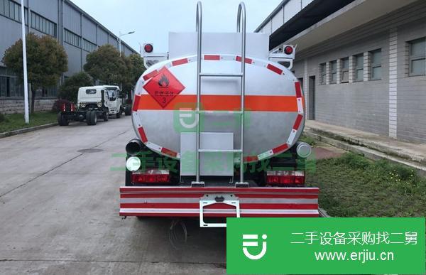河北出售二手東風多利卡5噸油罐車