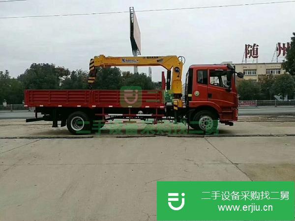 湖北出售二手大運(yùn)6.3噸隨車吊