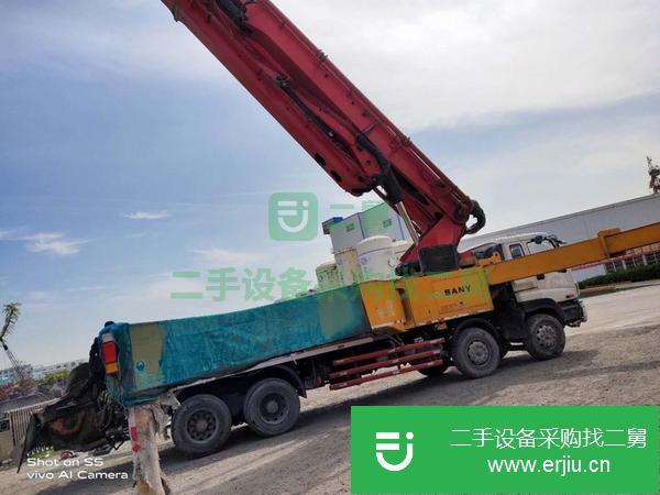 上海出售三一泵車，五十鈴56米底盤，極品車況