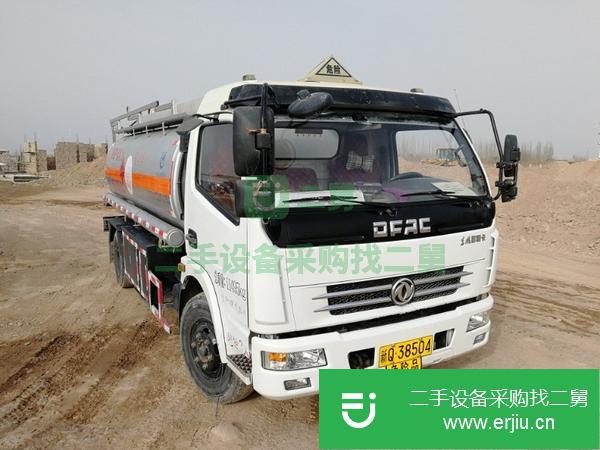 新疆出售二手東風(fēng)多利卡8噸油罐車