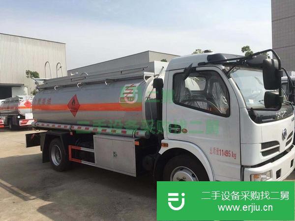 湖北出售二手東風多利卡5噸油罐車