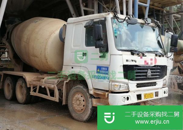 廣西出售二手重汽豪沃10方攪拌車