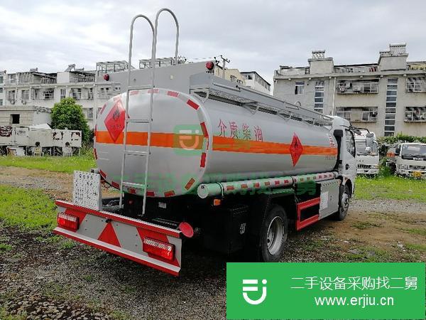 湖北出售二手東風多利卡8.2方加油車