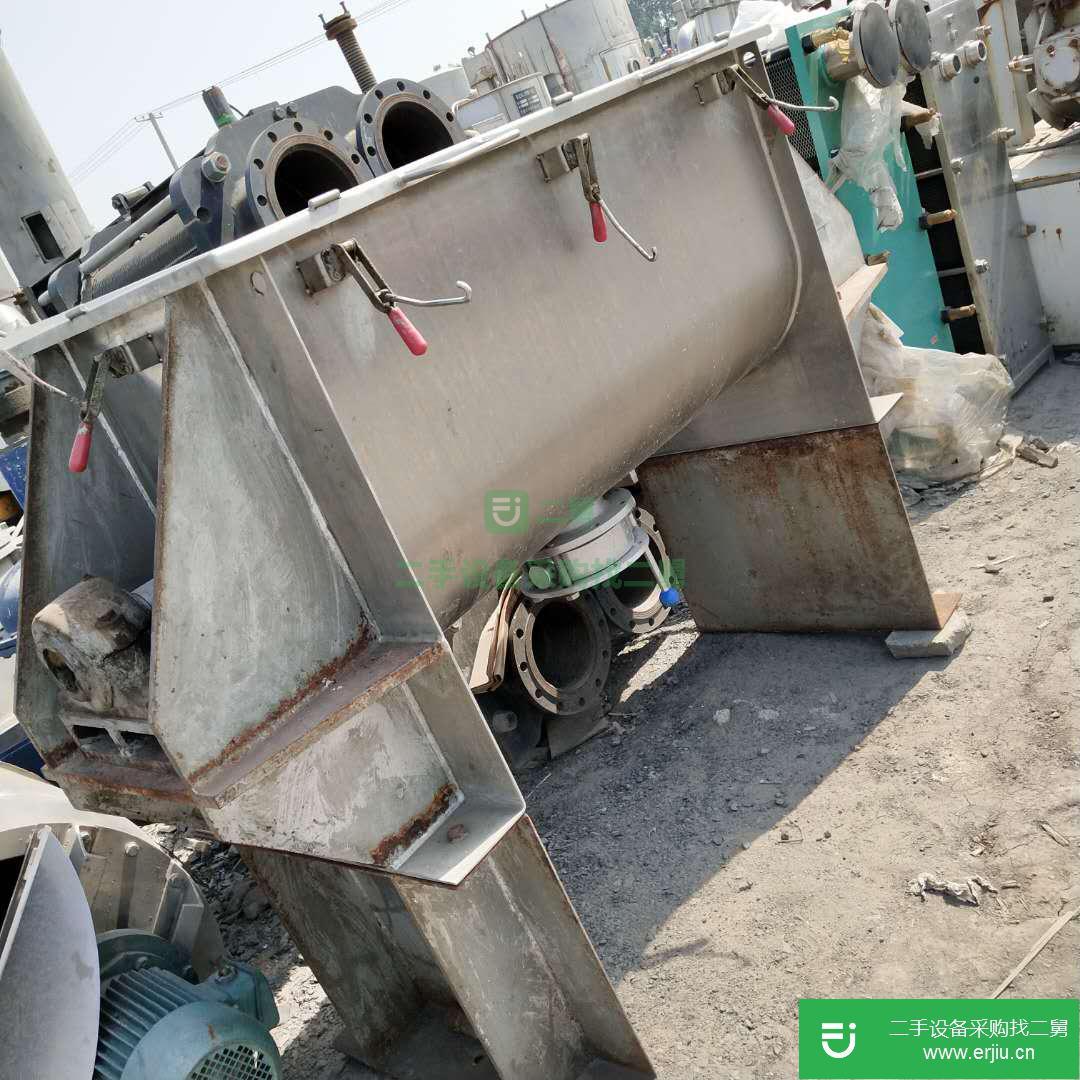 山東出售二手不銹鋼U型螺帶混合機
