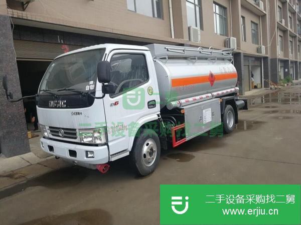 湖北出售二手東風多利卡5噸油罐車