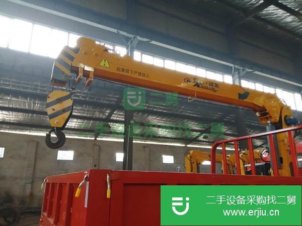 湖北出售二手大運(yùn)牌8噸隨車吊