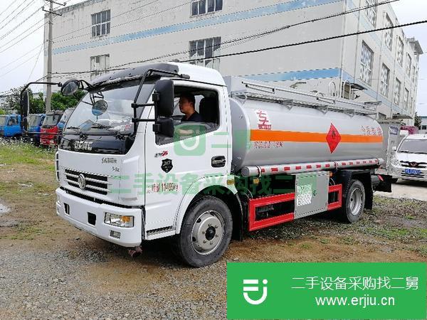 湖北出售二手東風多利卡8.2方加油車