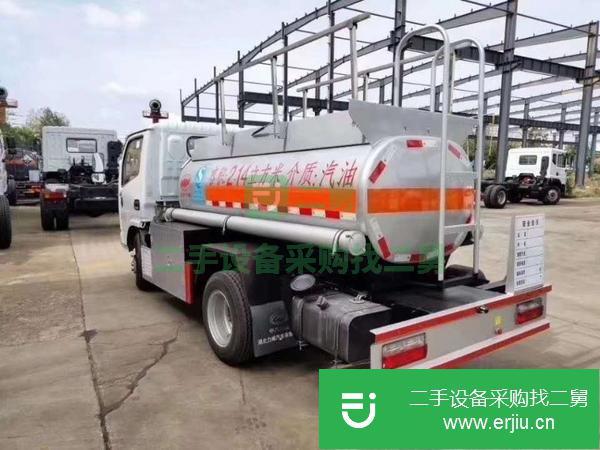 湖北出售二手東風多利卡2噸油罐車