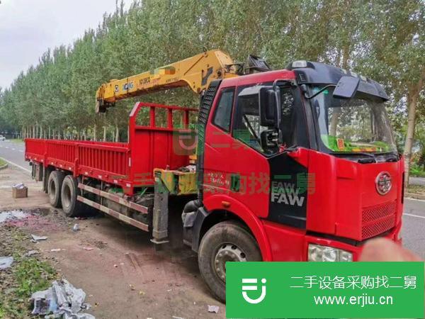 湖北出售二手解放牌前四后八隨車吊