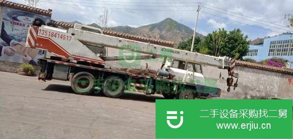 四川出售二手中聯(lián)三橋四節(jié)臂12T吊車
