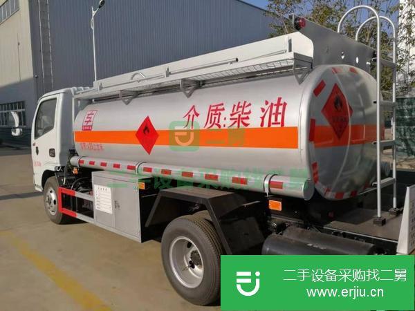 湖北出售二手東風多利卡5噸油罐車