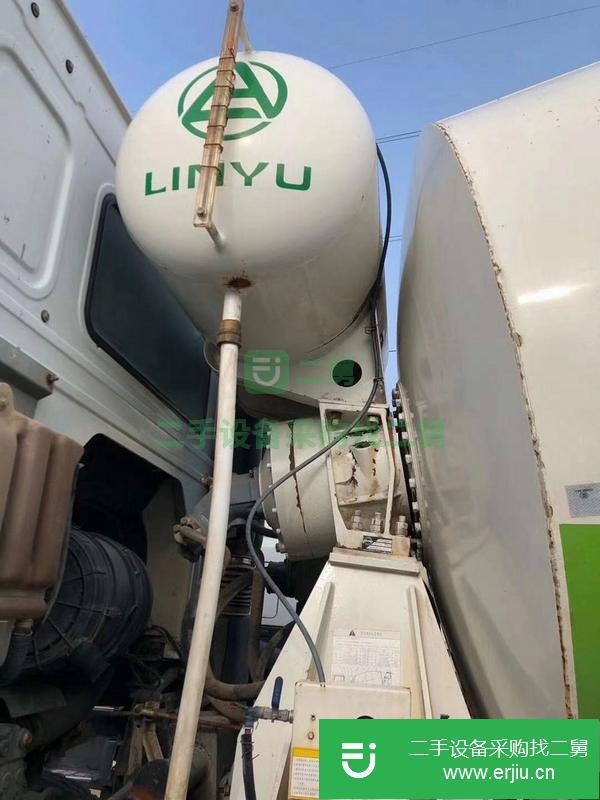 山東出售二手豪沃工程攪拌車