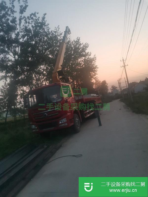 安微出售二手徐工后八輪12噸隨車吊