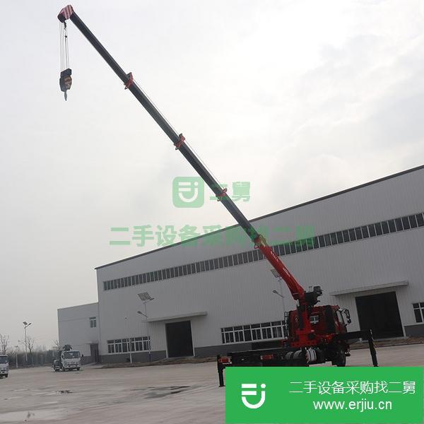 山東出售二手徐工大臂8噸隨車吊