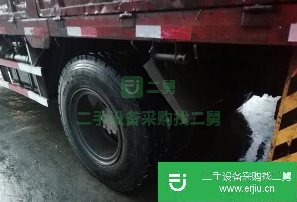 貴州出售二手東風(fēng)6.3噸隨車吊