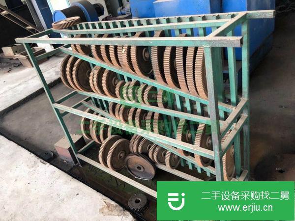 江蘇出售二手武漢實(shí)佳31200滾齒機(jī)