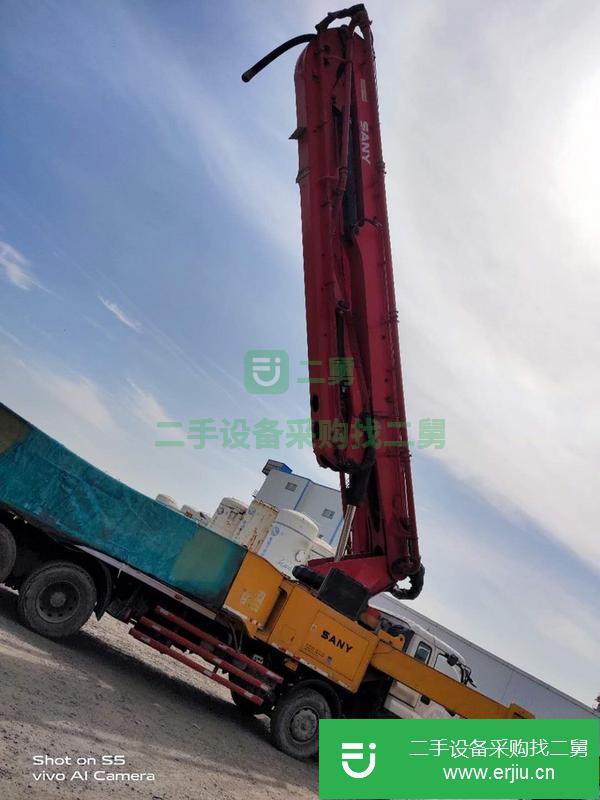 上海出售三一泵車，五十鈴56米底盤，極品車況