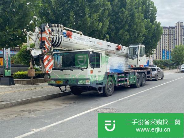 河北出售二手中聯(lián)重科藍(lán)色關(guān)愛25v5汽車吊