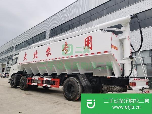 重慶出售二手福田前四后八散裝飼料運(yùn)輸車