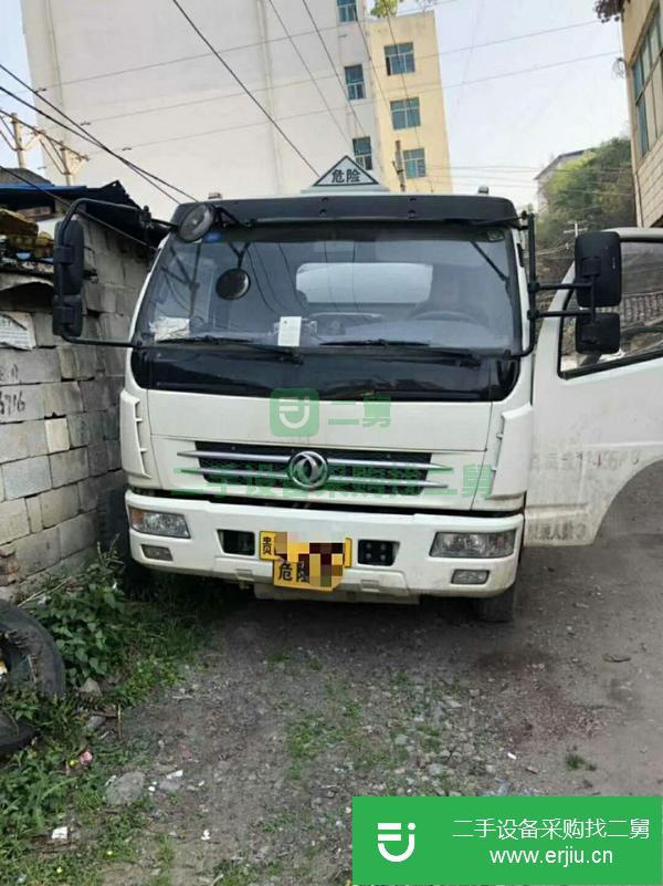 重慶出售二手八噸東風多利卡加油車