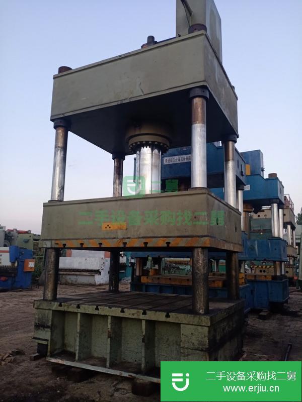 河北出售大臺面500噸四柱液壓機