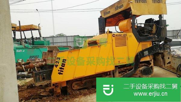 安徽出售二手中聯(lián)重科攤鋪機(jī)