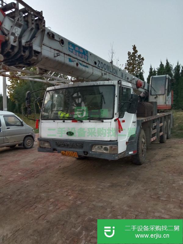 山東出售二手中聯(lián)吊車