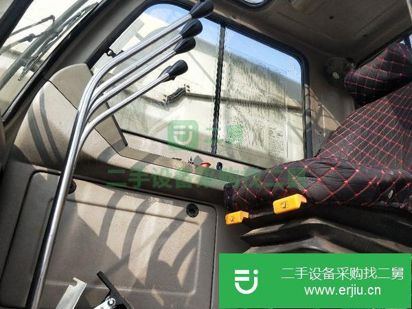 河南出售二手中聯(lián)25噸吊車
