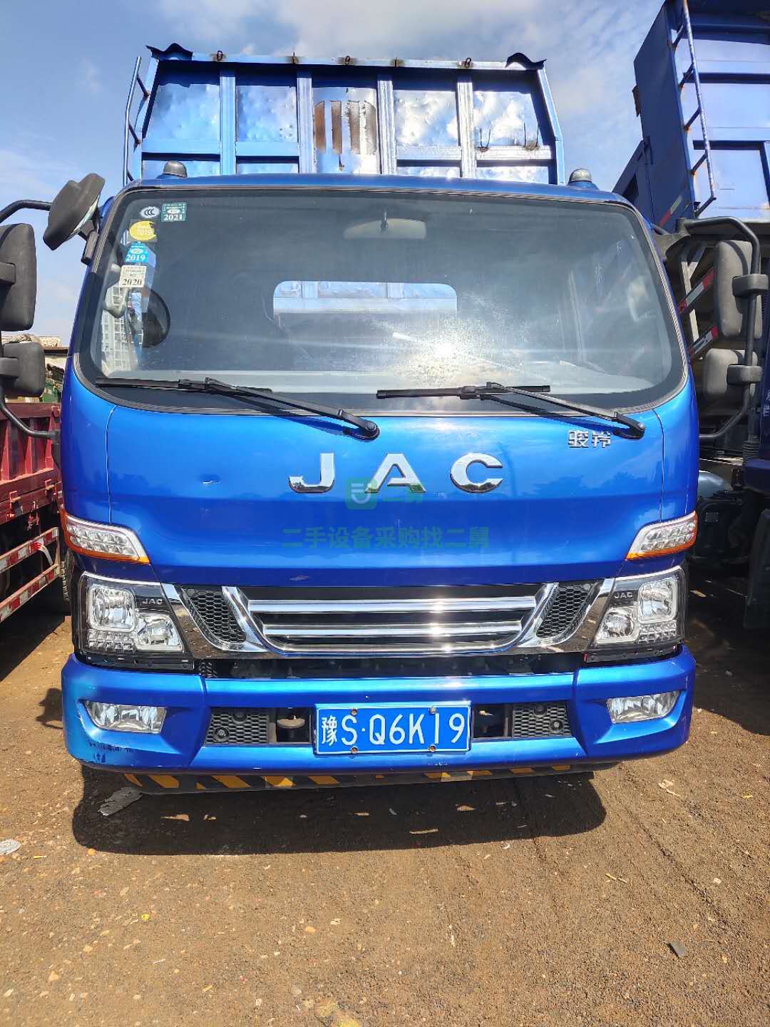 出售一臺19年江淮4米2平板后翻自卸車
