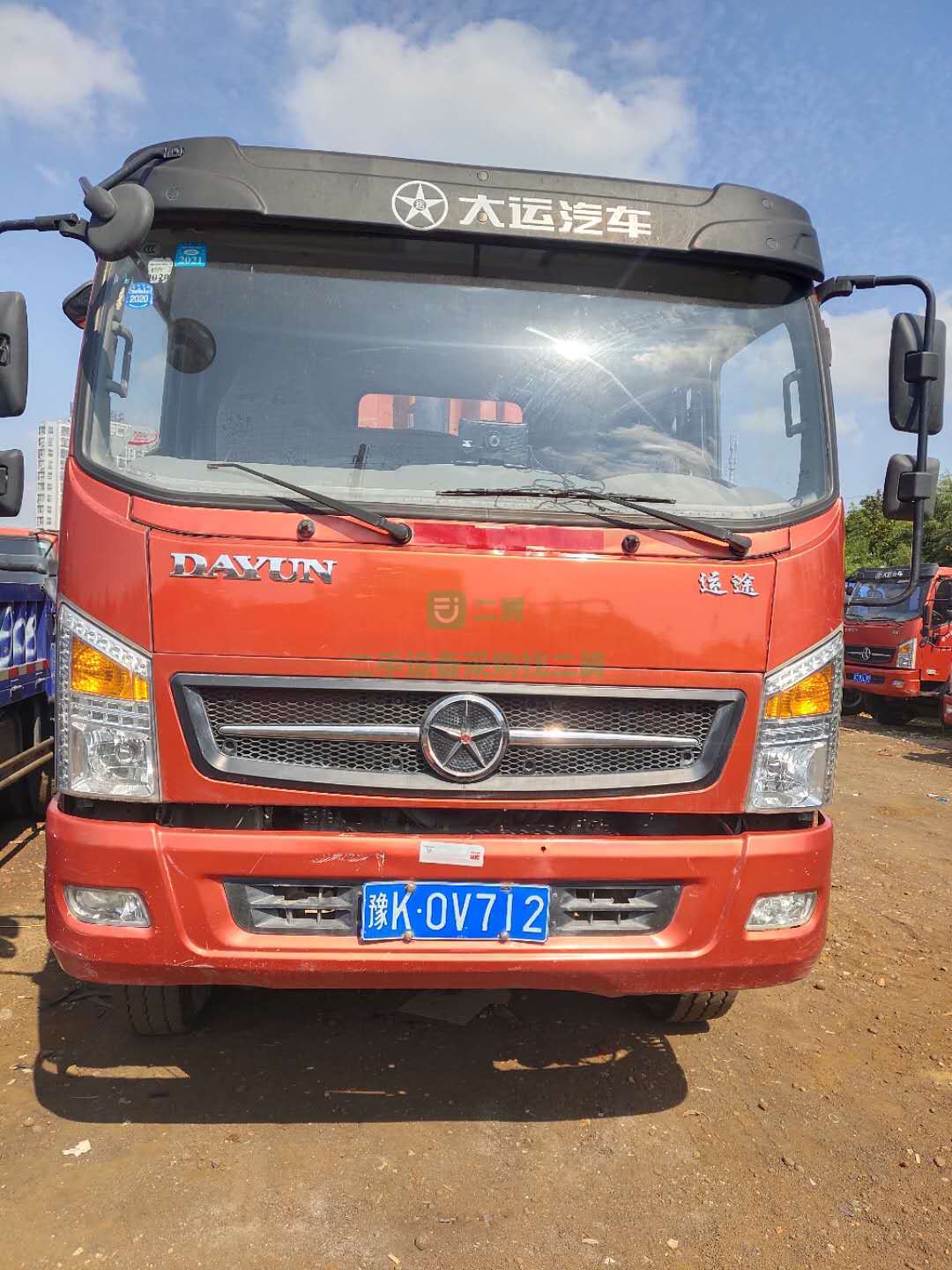 出售一臺(tái)18年大運(yùn)運(yùn)途自卸車