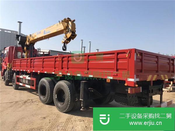 江蘇出售二手東風前四后八14噸隨車吊