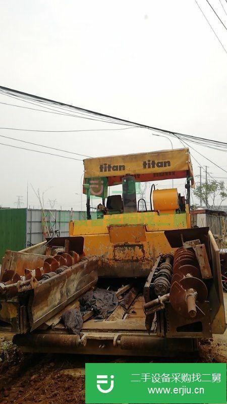 安徽出售二手中聯(lián)重科攤鋪機(jī)