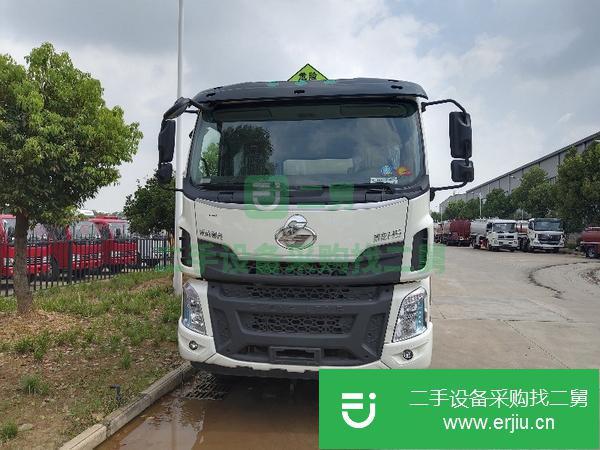 廣西出售二手柳汽小三軸鋁合金油罐車